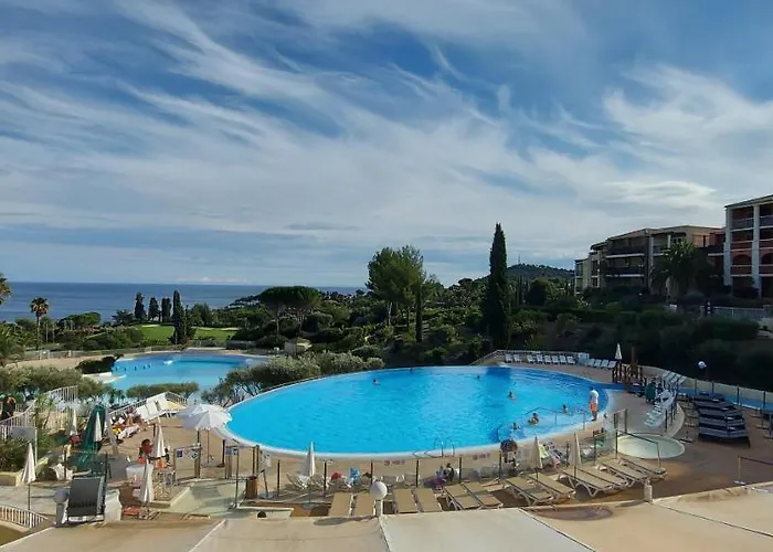 Vue Exceptionnelle Sur La Et Le Cap Esterel Saint-Raphaël