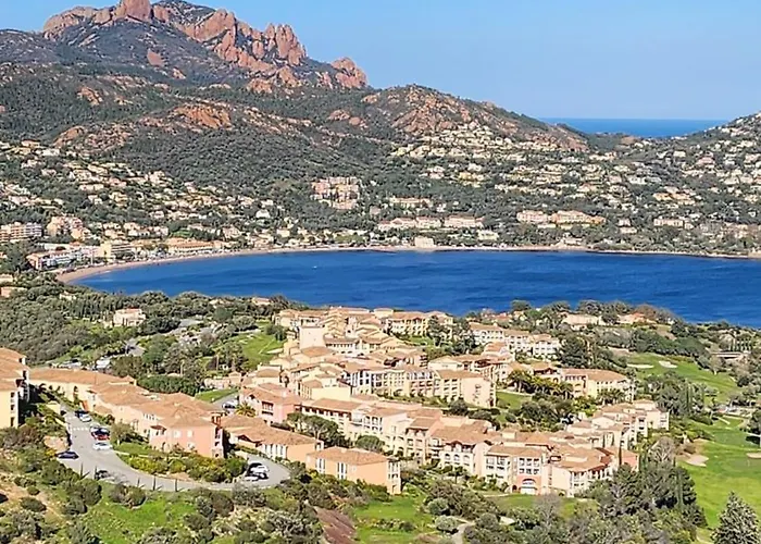 Vue Exceptionnelle Sur La Et Le Cap Esterel Apartmán