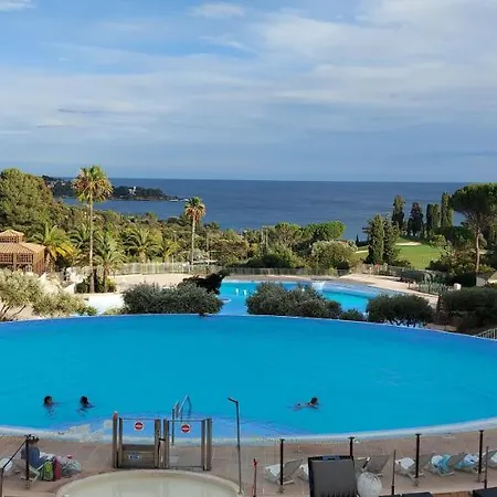 Vue Exceptionnelle Sur La Et Le Cap Esterel * Сен-Рафаэль