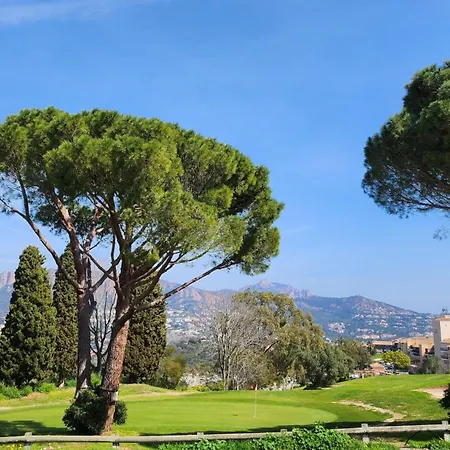 Vue Exceptionnelle Sur La Et Le Cap Esterel Апартаменти