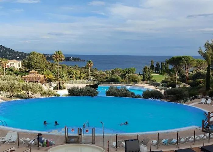 Vue Exceptionnelle Sur La Et Le Cap Esterel * Saint-Raphaël