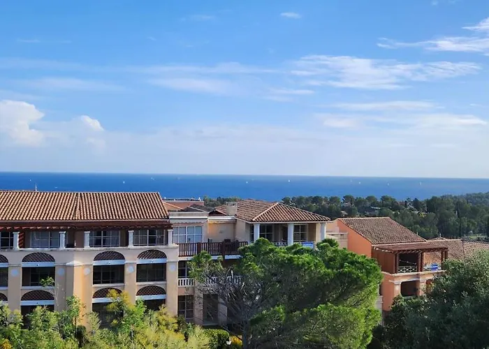 Vue Exceptionnelle Sur La Et Le Cap Esterel شقة